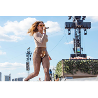 tove lo bst4-9cOLOe8y.jpg